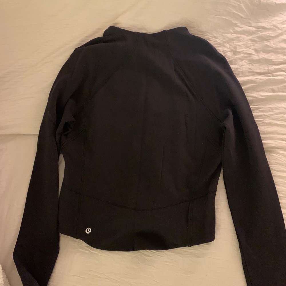 Cropped Lulu Black Throw Jacket